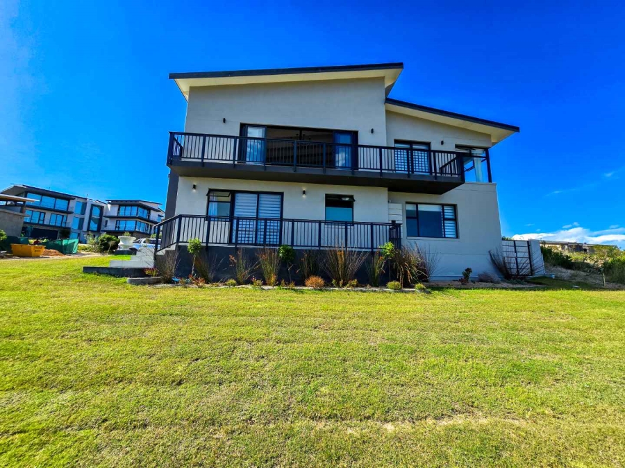 3 Bedroom Property for Sale in Stilbaai Oos Western Cape